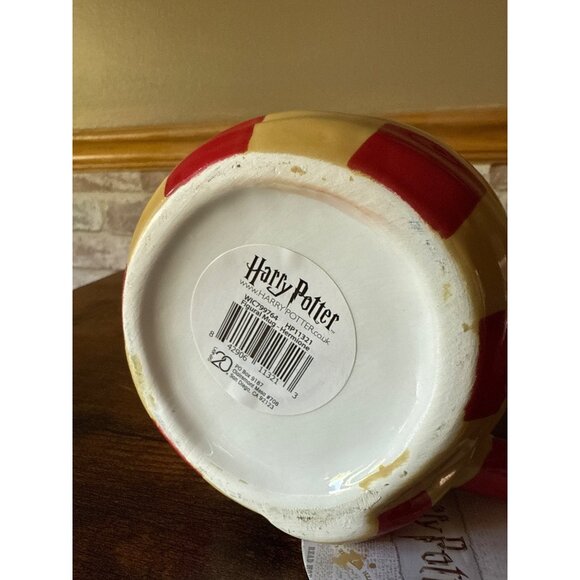 Harry Potter Hermione Granger Shaped Ceramic Mug With Gryffindor Scarf Design - Picture 6 of 13